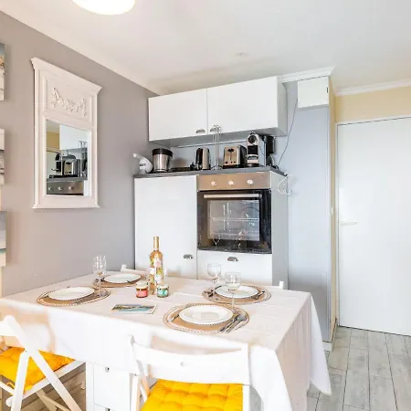 Apartment Le Hameau - L1 310 By Interhome