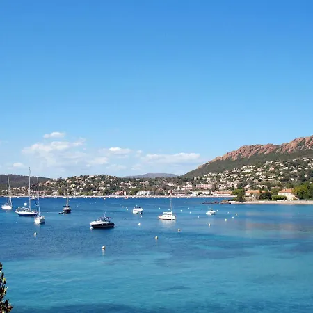 Apartment Le Hameau - L1 310 By Interhome Saint-Raphael (Var)